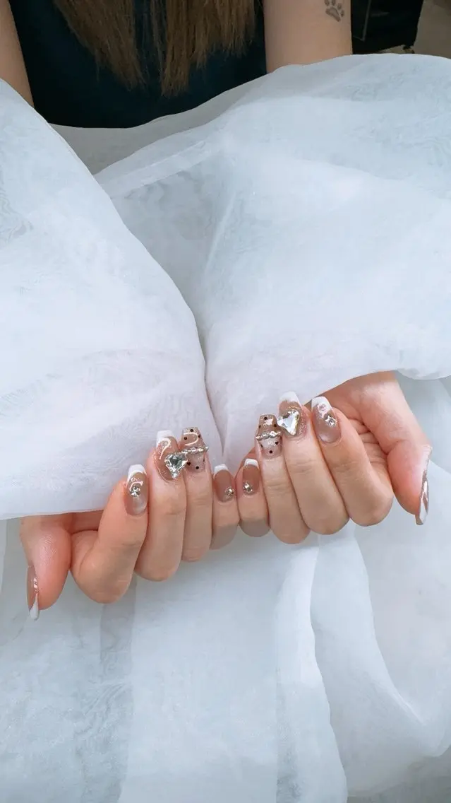 ネイル 持ち込み ハンドネイル K. NANAのネイルデザイン