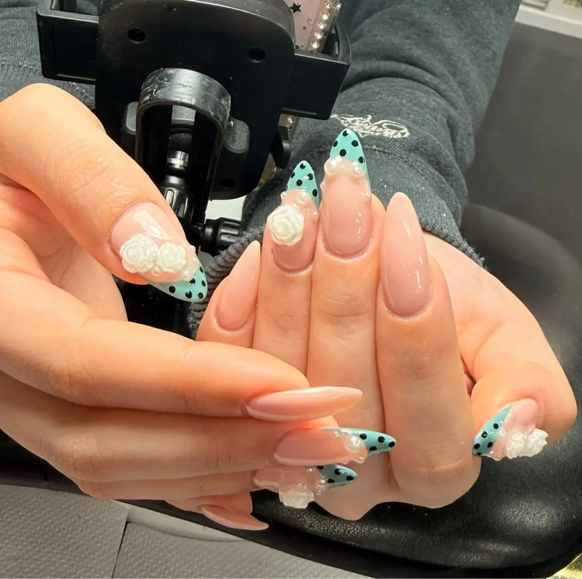 ネイル 韓国ネイル 持ち込み ニュアンスネイル ネイルチップ 冬ネイル LISA ANA.CHUOのネイルデザイン