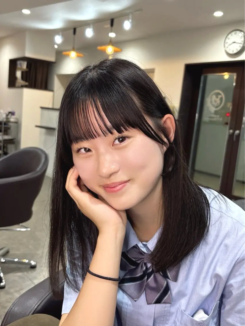 セミロング カット ヘアカラー トリートメント タナカ レイヤのヘアスタイル