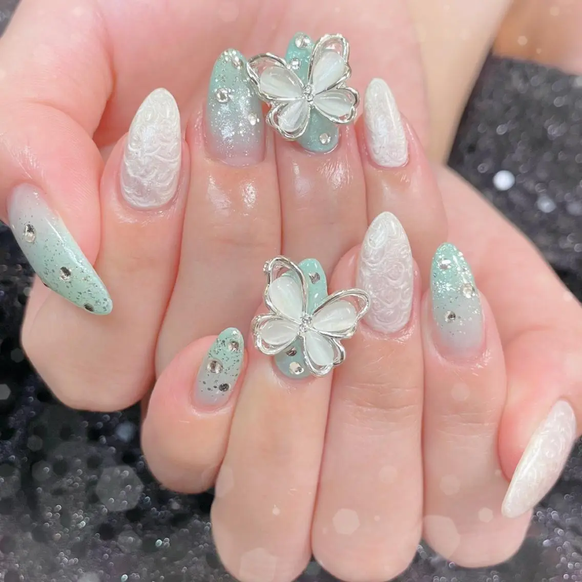 ネイル ハンドネイル ハンドケア MoON...❤︎ MeGuのネイルデザイン