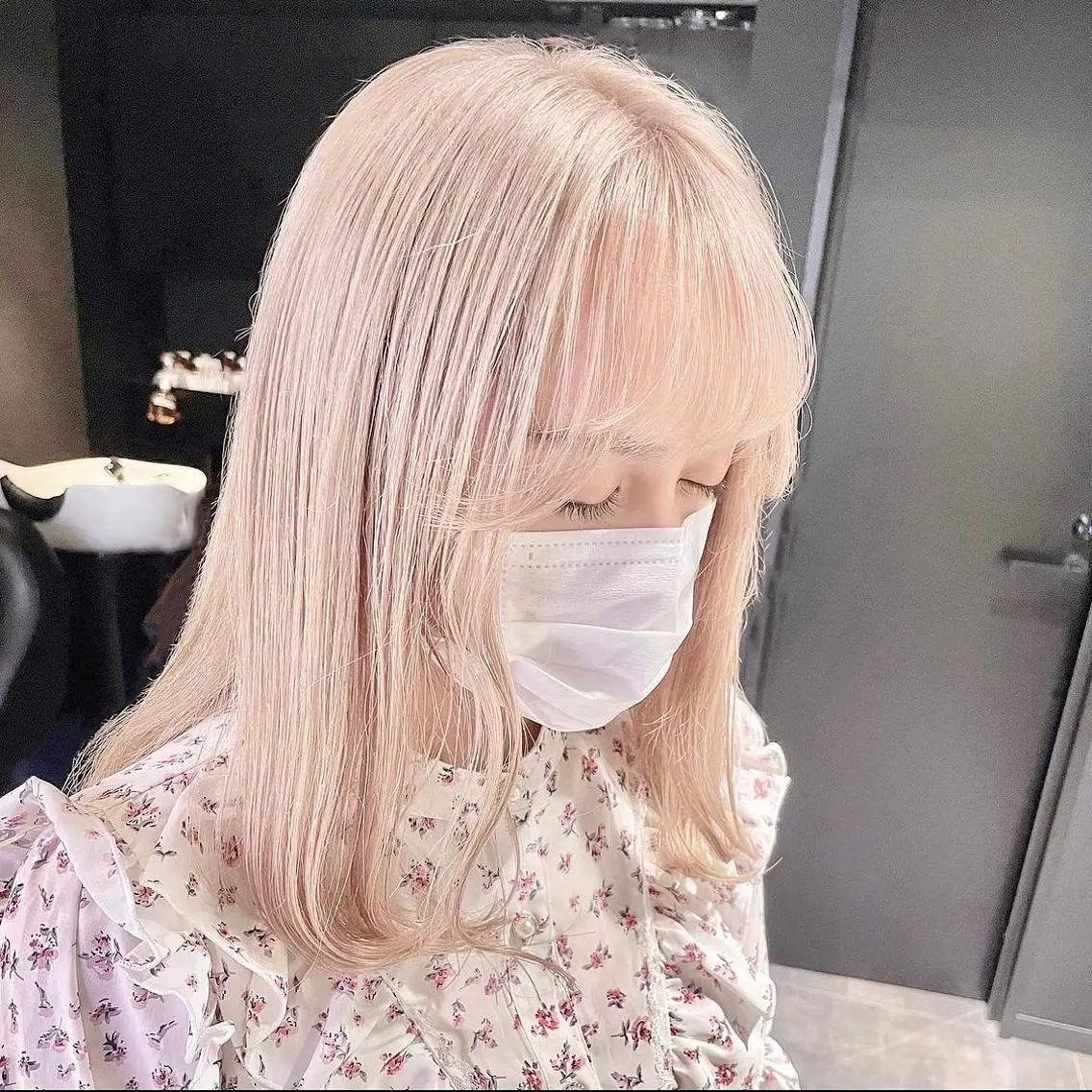 セミロング カラー ベージュカラー ホワイトベージュ ヘアカラー トリートメント ✨MiL✨ ✨心斎橋✨のヘアスタイル