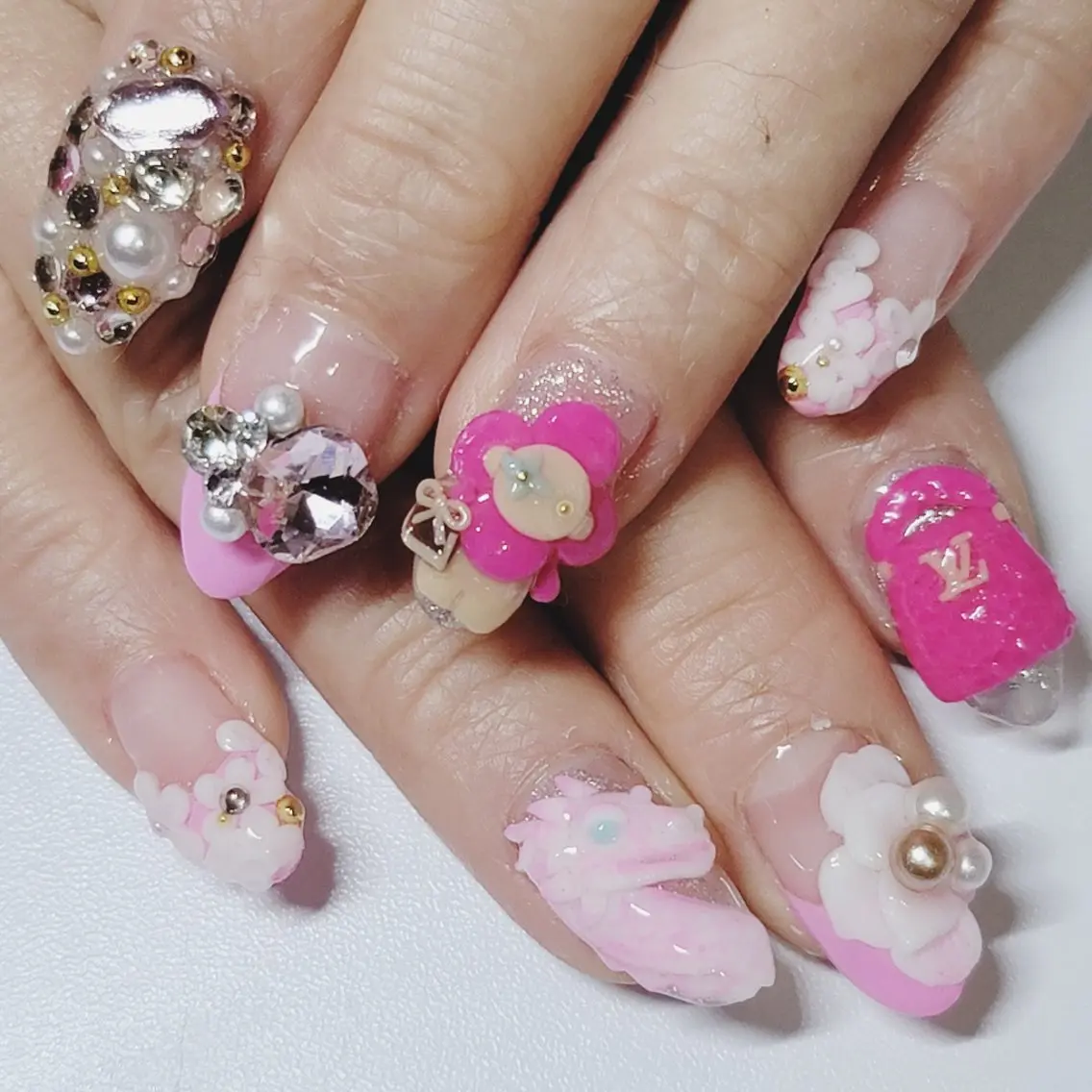 ネイル アートネイル フレンチネイル ピンク ハンドネイル よしだ ひろきのネイルデザイン