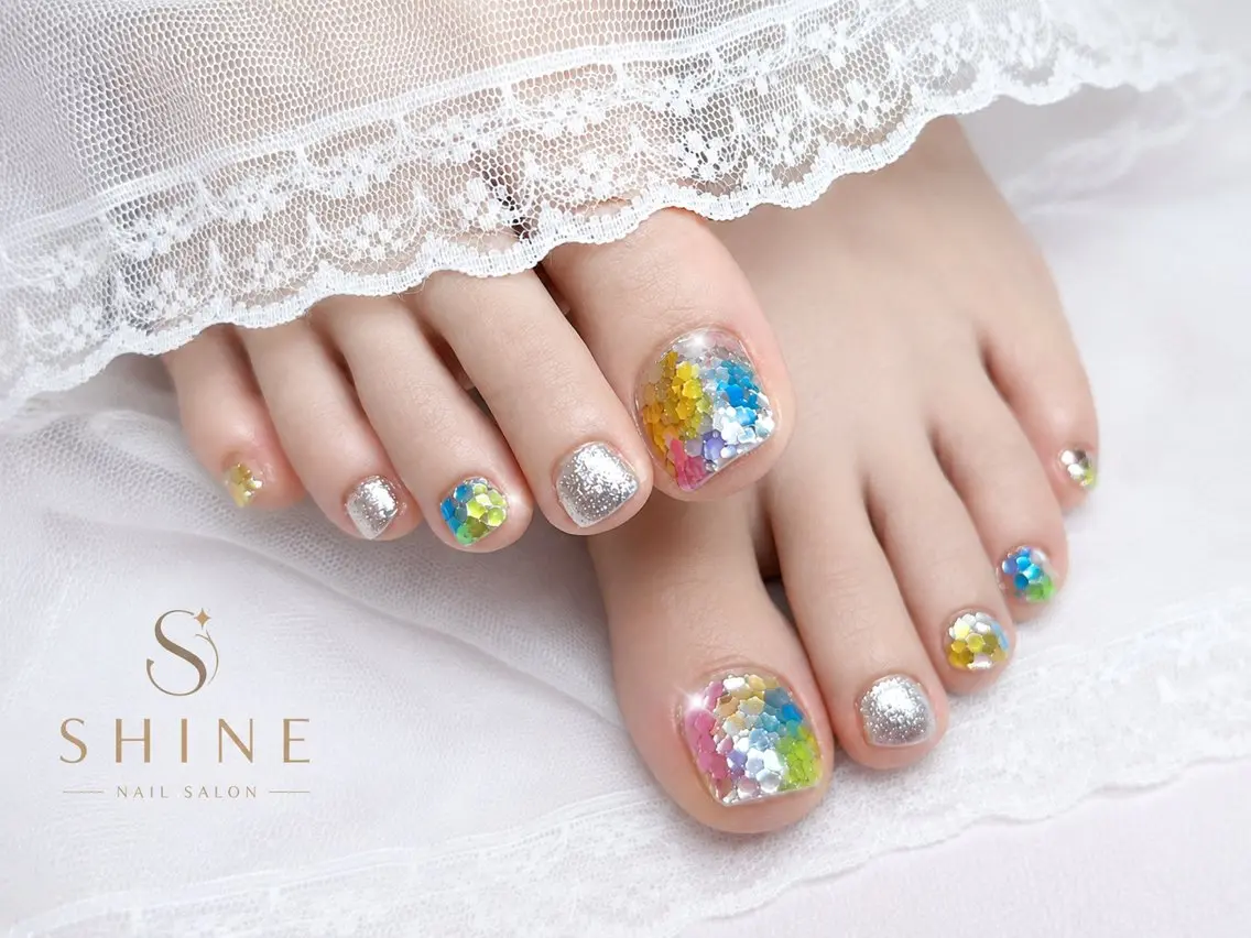 ネイル shineジェル& チップ長さだしのネイルデザイン