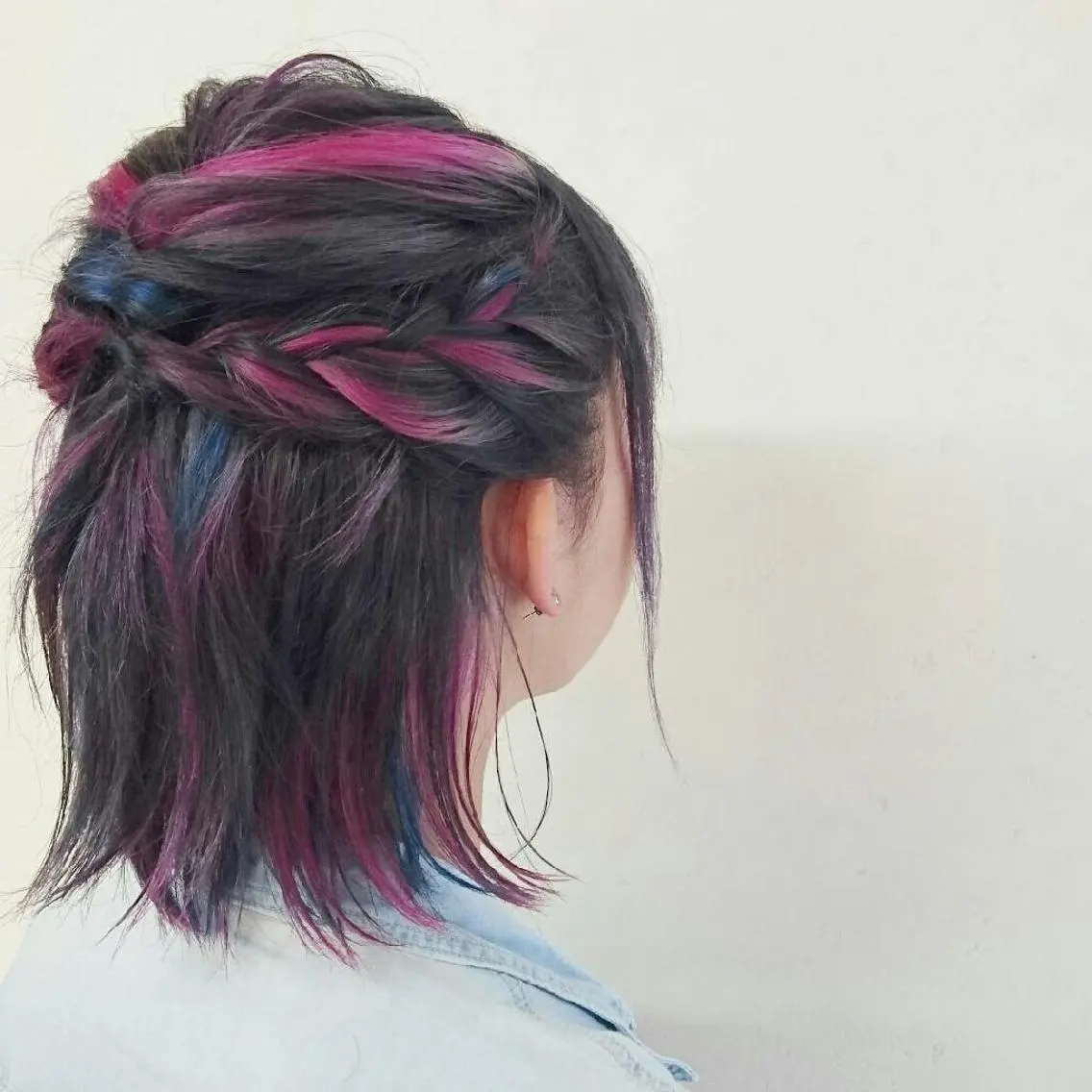 ショート カラー ヘアアレンジ 透明感ハイライト◎ 伊藤夏海のヘアスタイル