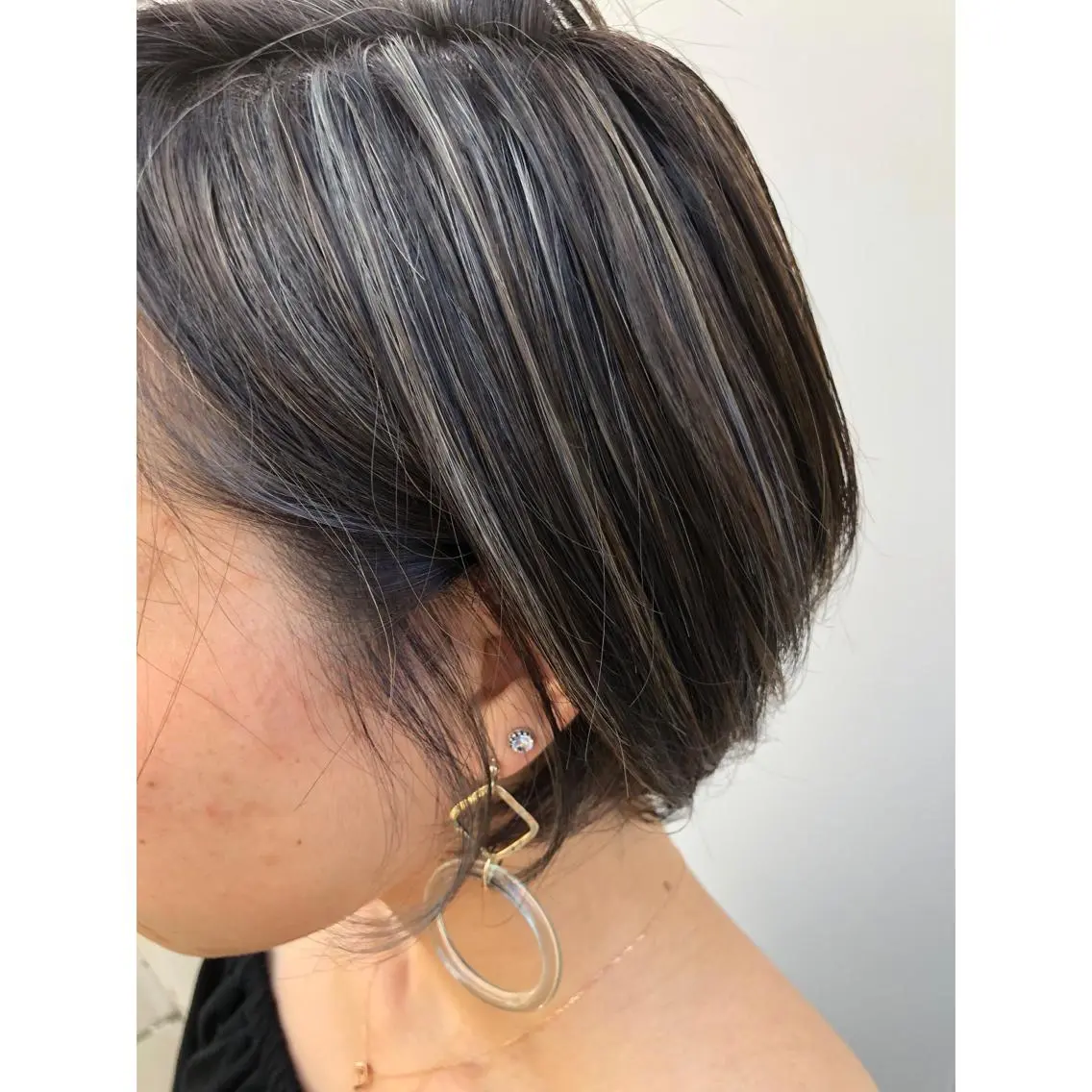 ショート カラー ハイライトカラー 外国人風カラー ハイライト パーソナルカラー診断 できます 木曽 主博のヘアスタイル