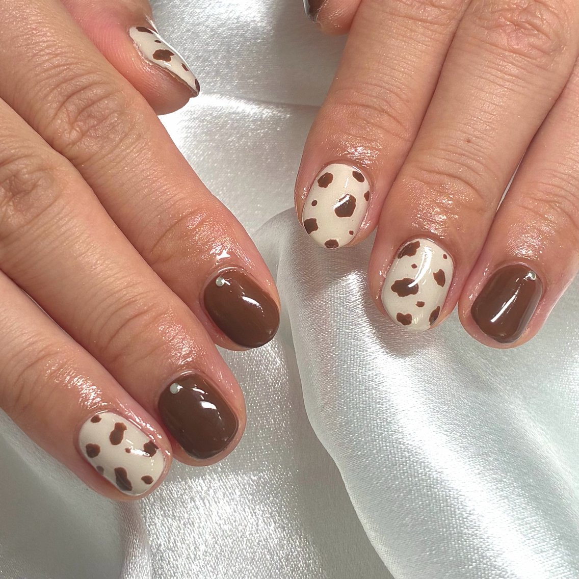 ネイル ブラウン ハンドネイル nail salon Axiaのネイルデザイン