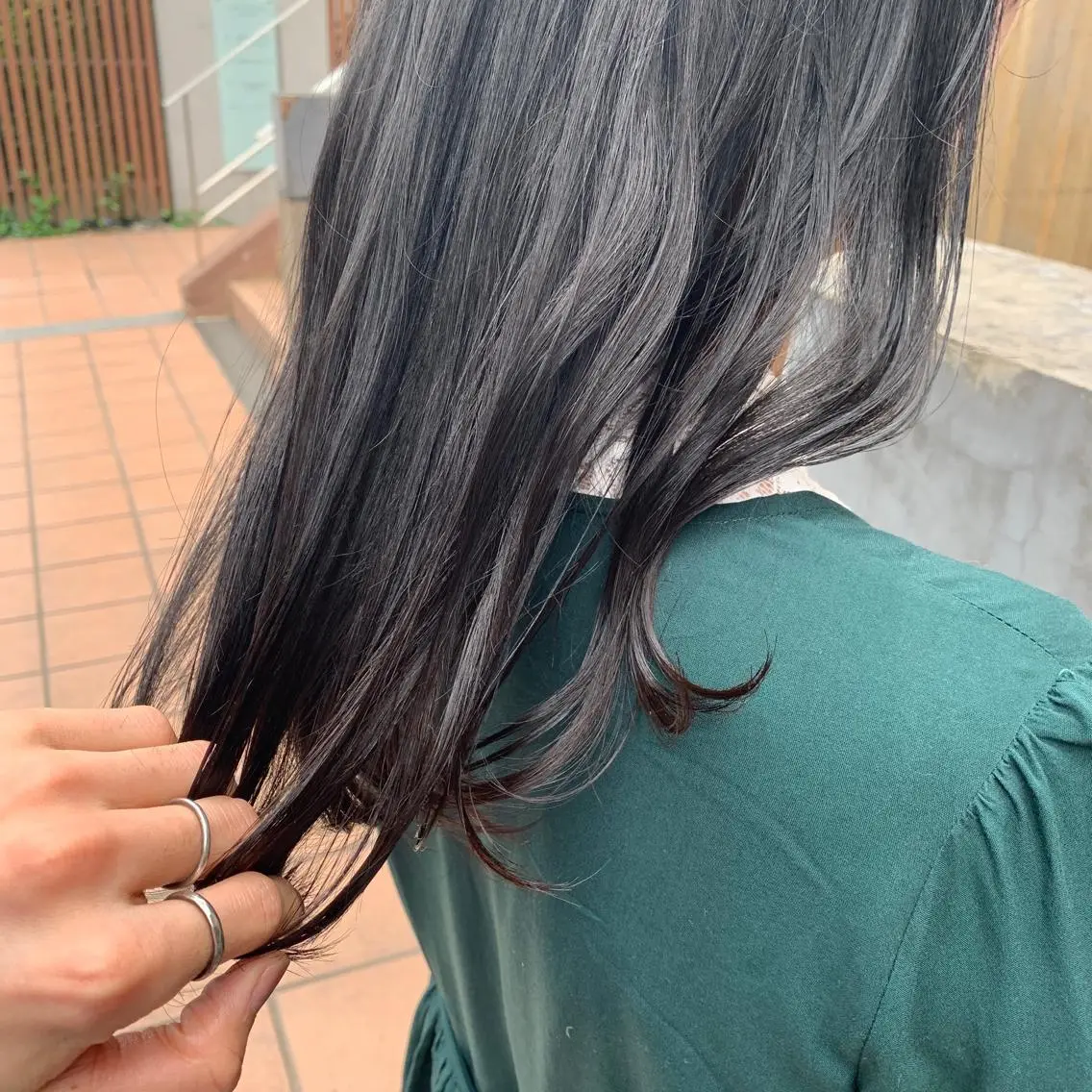 セミロング カラー パーマ ヘアアレンジ 黒髪 透明感カラー グレージュ カット ヘアカラー トリートメント 松田 亮葉のヘアスタイル