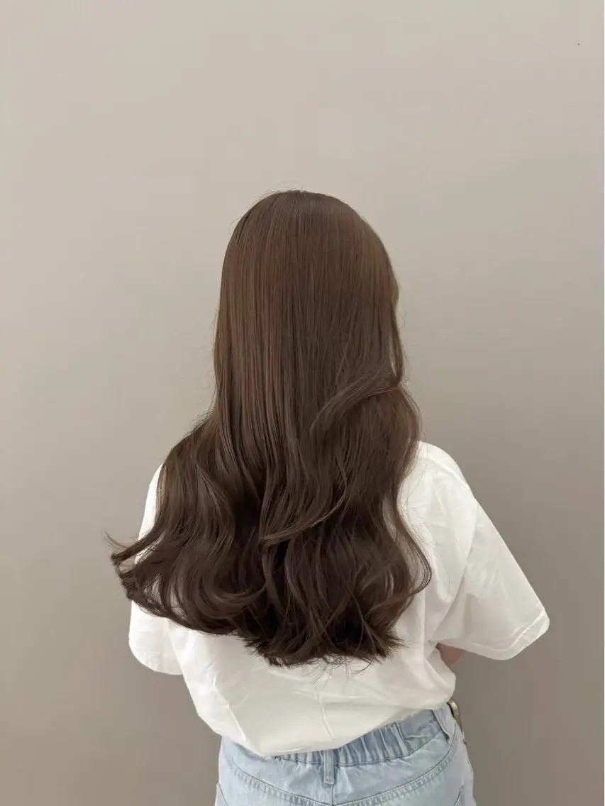 ミディアム カラー くるみ /モデル募集中のヘアスタイル
