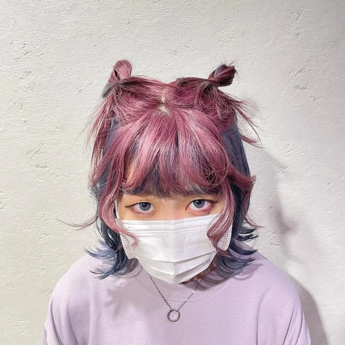 ミディアム ツートーンカラー 前田 菜奈子のヘアスタイル