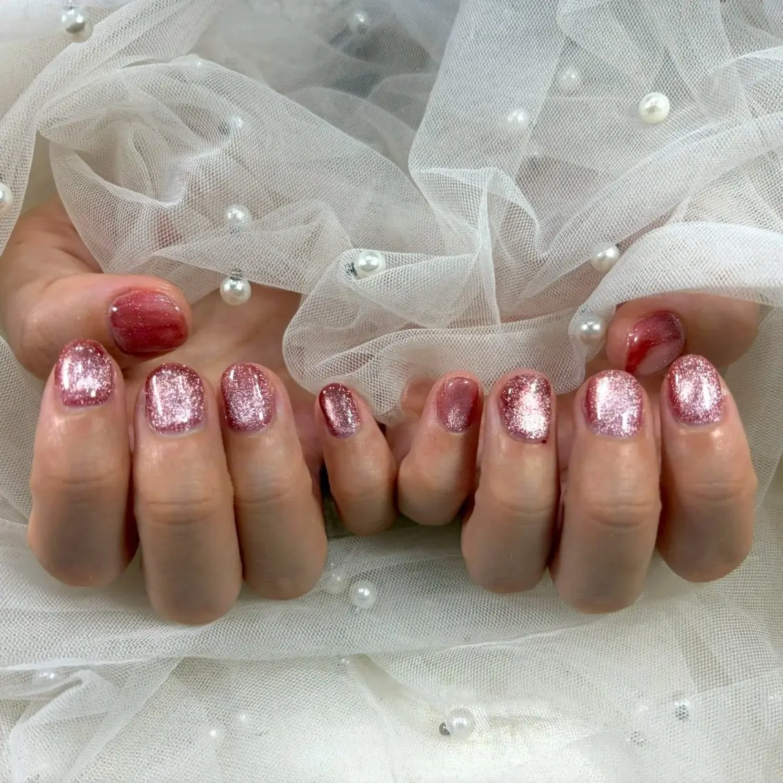 ジェルオフ無料💅ハンドマグネットワンカラー✨甘皮ケア込！の写真