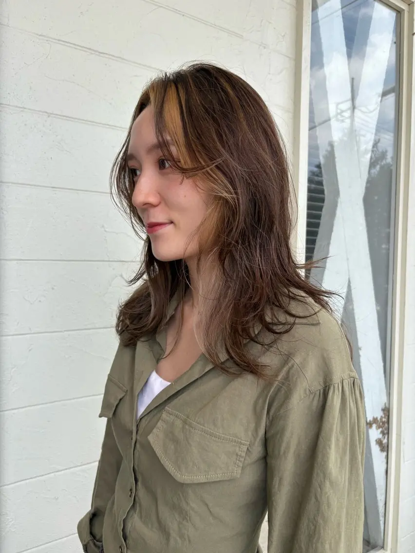 ロング カラー ミストバング  フェイスフレーミング ハイライトカラー ハイライト ヘアカラー 江原 彩華のヘアスタイル