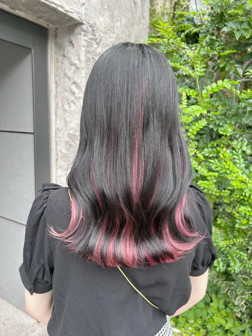 🫧🍭デザインで可愛く🍭🫧インナーカラー&保湿トリートメント&枝毛カット✂️💓韓国風カラー🫧ミニモ学割の写真
