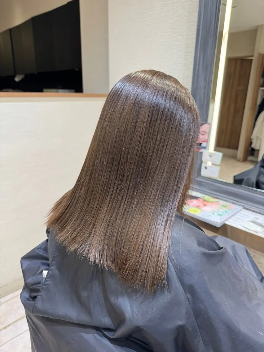 ロング カラー ヘアカラー トリートメント さら艶レイヤーカット 🩶Suzuneのヘアスタイル