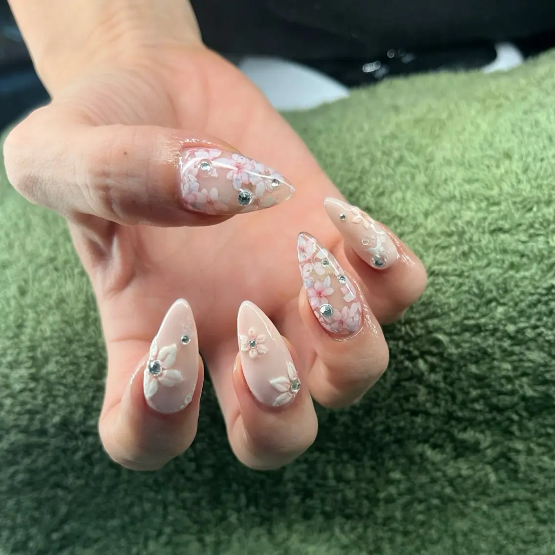ネイル ハンドネイル フットネイル MHR nailのネイルデザイン