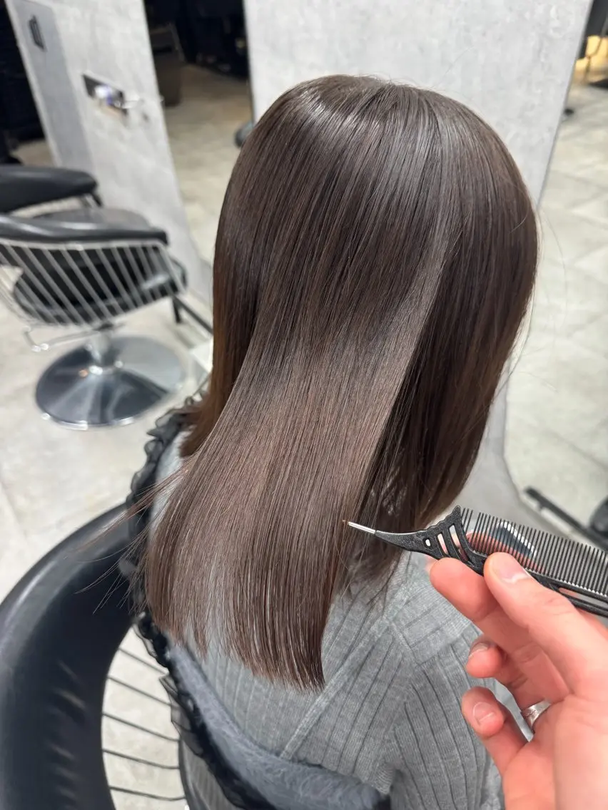 ミディアム カラー カット ヘアカラー トリートメント You/透明感カラー レイヤーカット/ボブのヘアスタイル