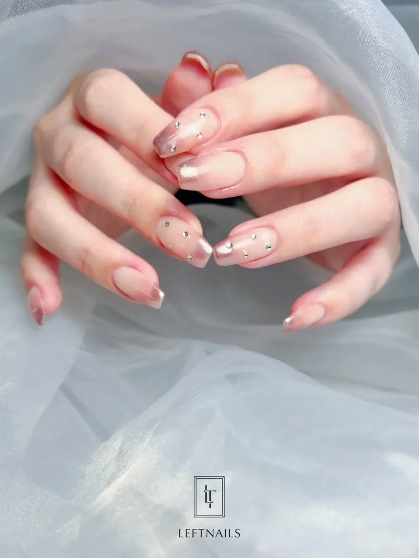 ネイル ハンドネイル LEFTNAILS フィルインニュアンスのネイルデザイン