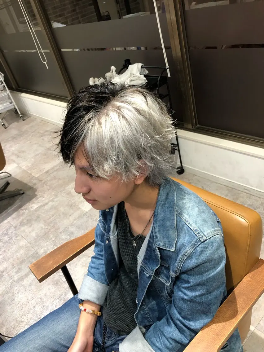 カラー メンズ メンズブリーチ ブリーチ カット ヘアカラー TOSHIKI| 上福岡メンズ|副店長のヘアスタイル