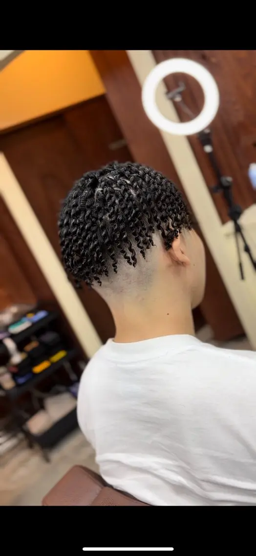 ミディアム パーマ メンズ 矢崎 裕哉のヘアスタイル