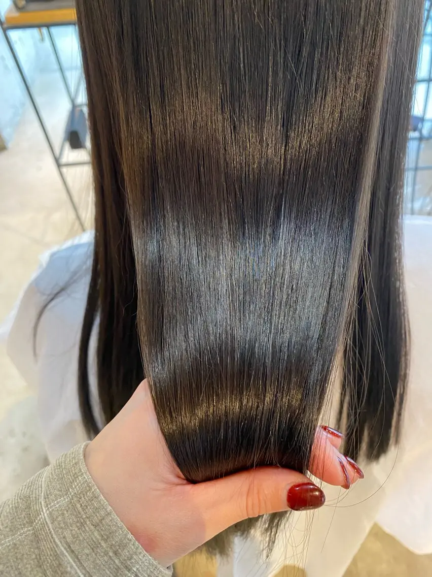 ロング トリートメント LUVISM新潟🎀 透明感カラー/ミユのヘアスタイル