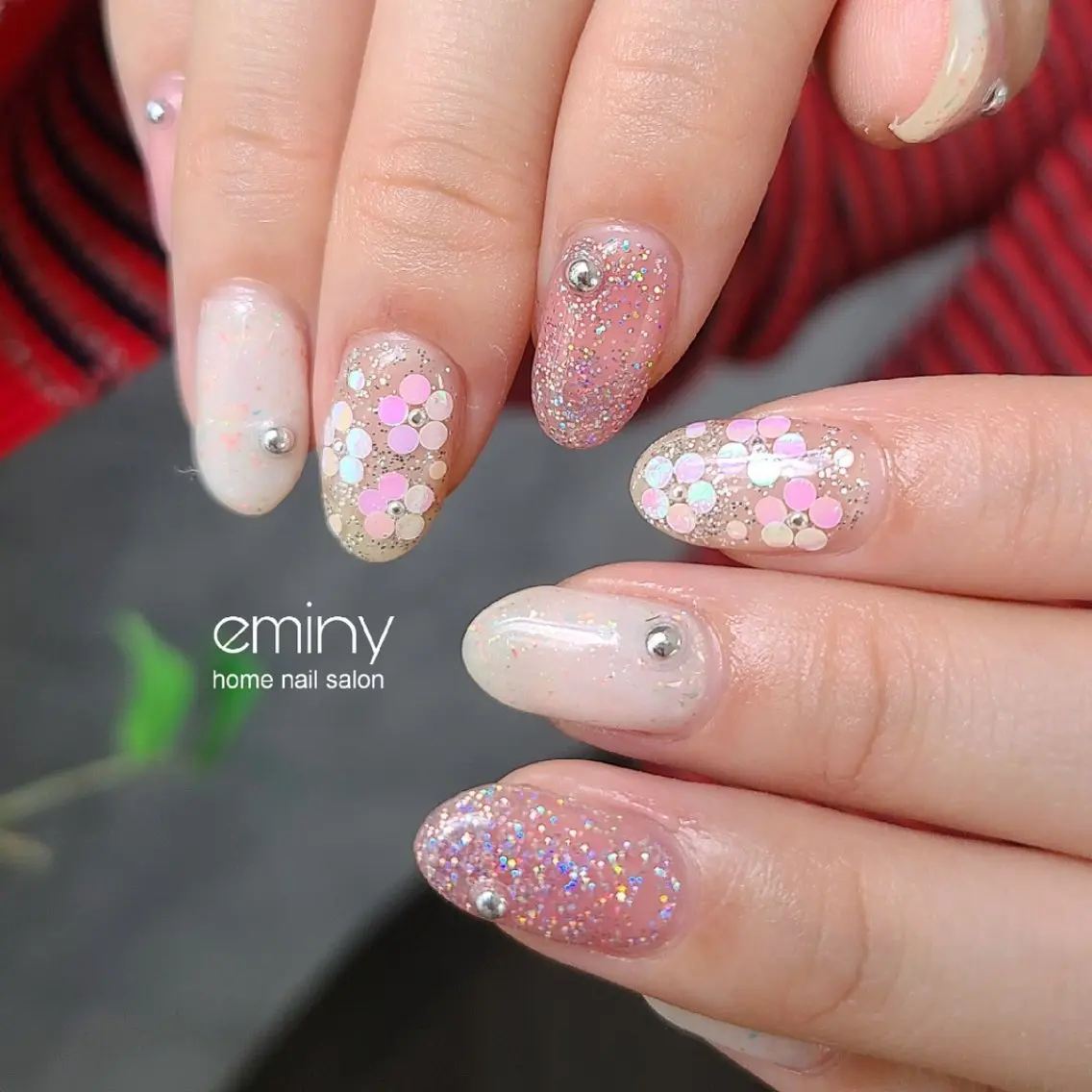 ネイル フラワーネイル ジェルネイル ホログラムネイル 韓国ネイル ピンク ハンドネイル nail salon  eminyのネイルデザイン