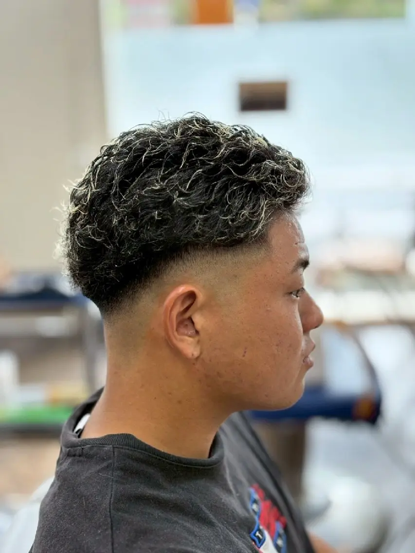 メンズ パーマ 古橋 瑞希のヘアスタイル