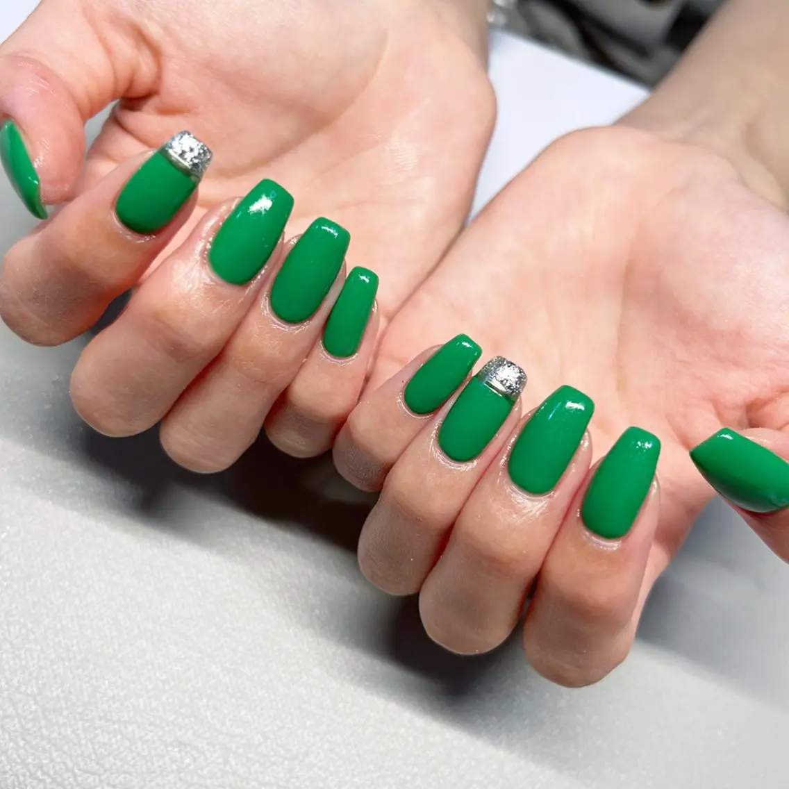 ネイル グリーン 587nail *のネイルデザイン