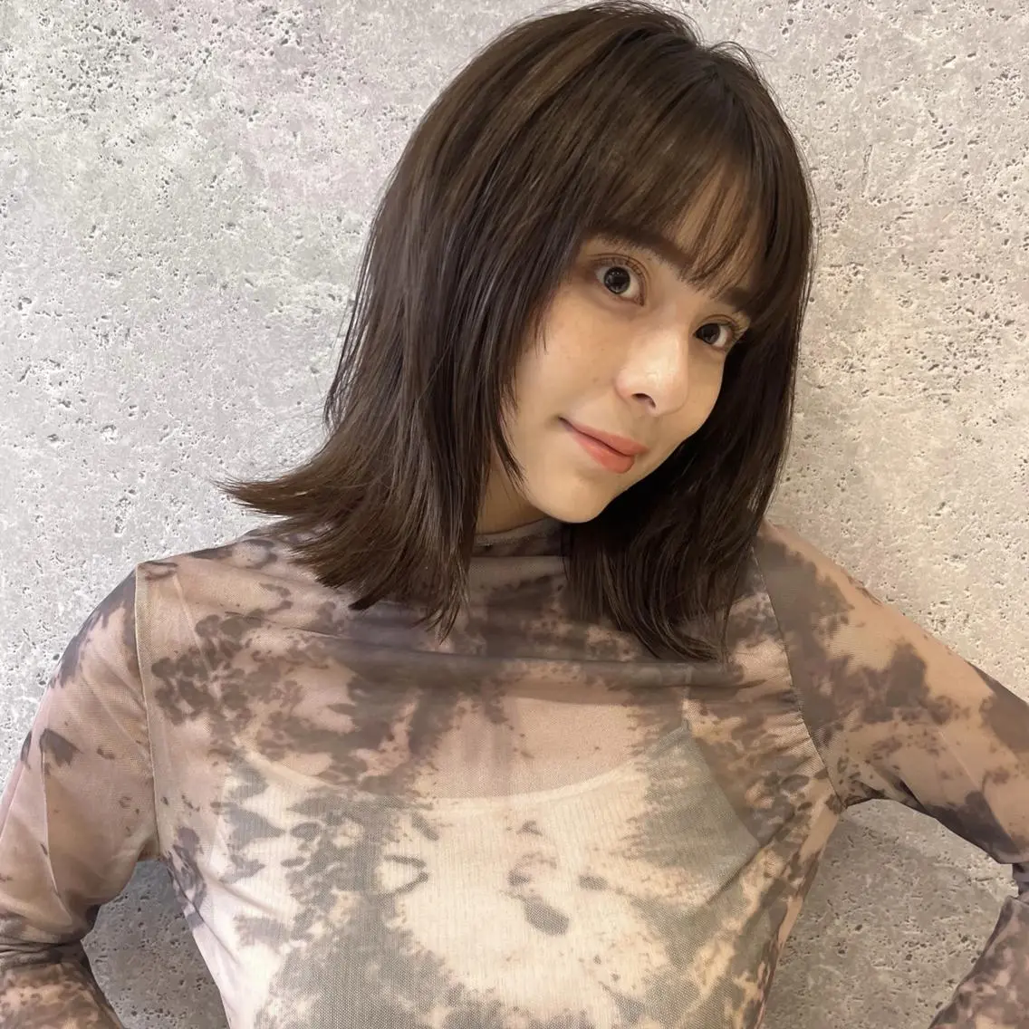 セミロング 🩰 柔らかいカラー tomomi🌛のヘアスタイル