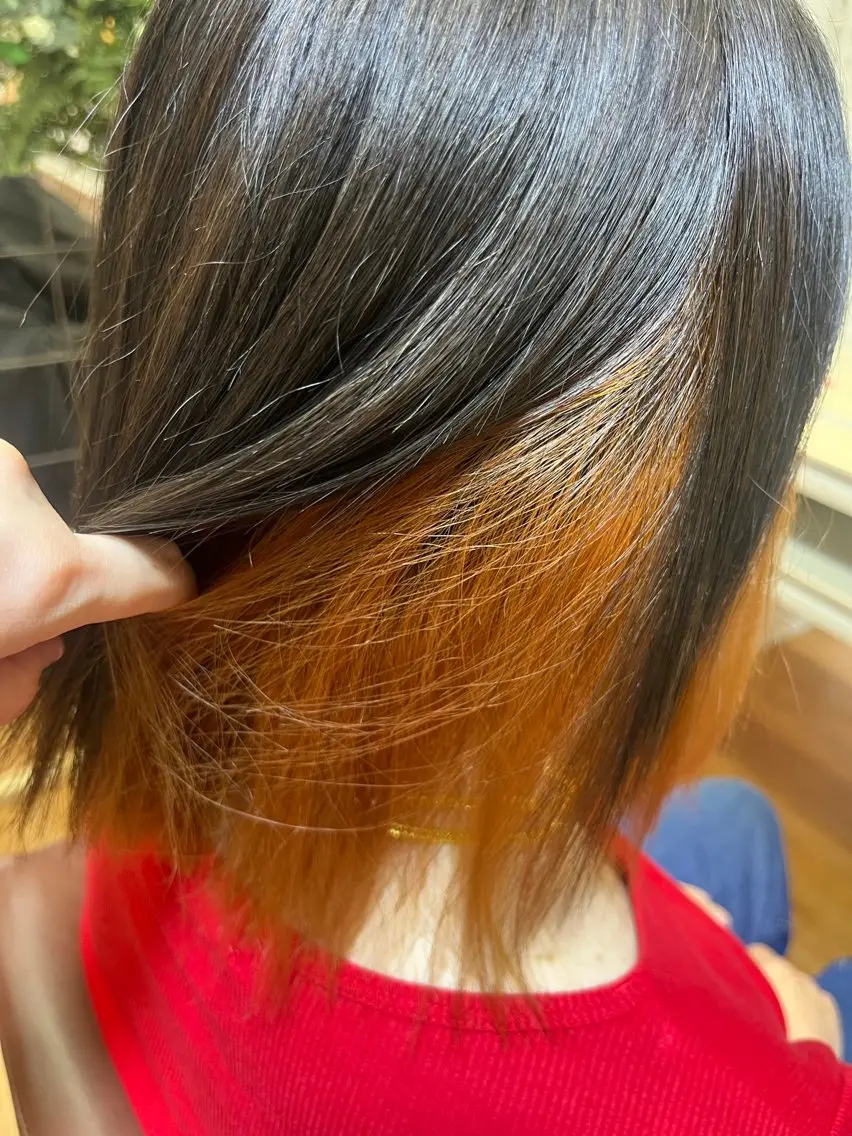 ショート カラー 腰越 麻奈のヘアスタイル
