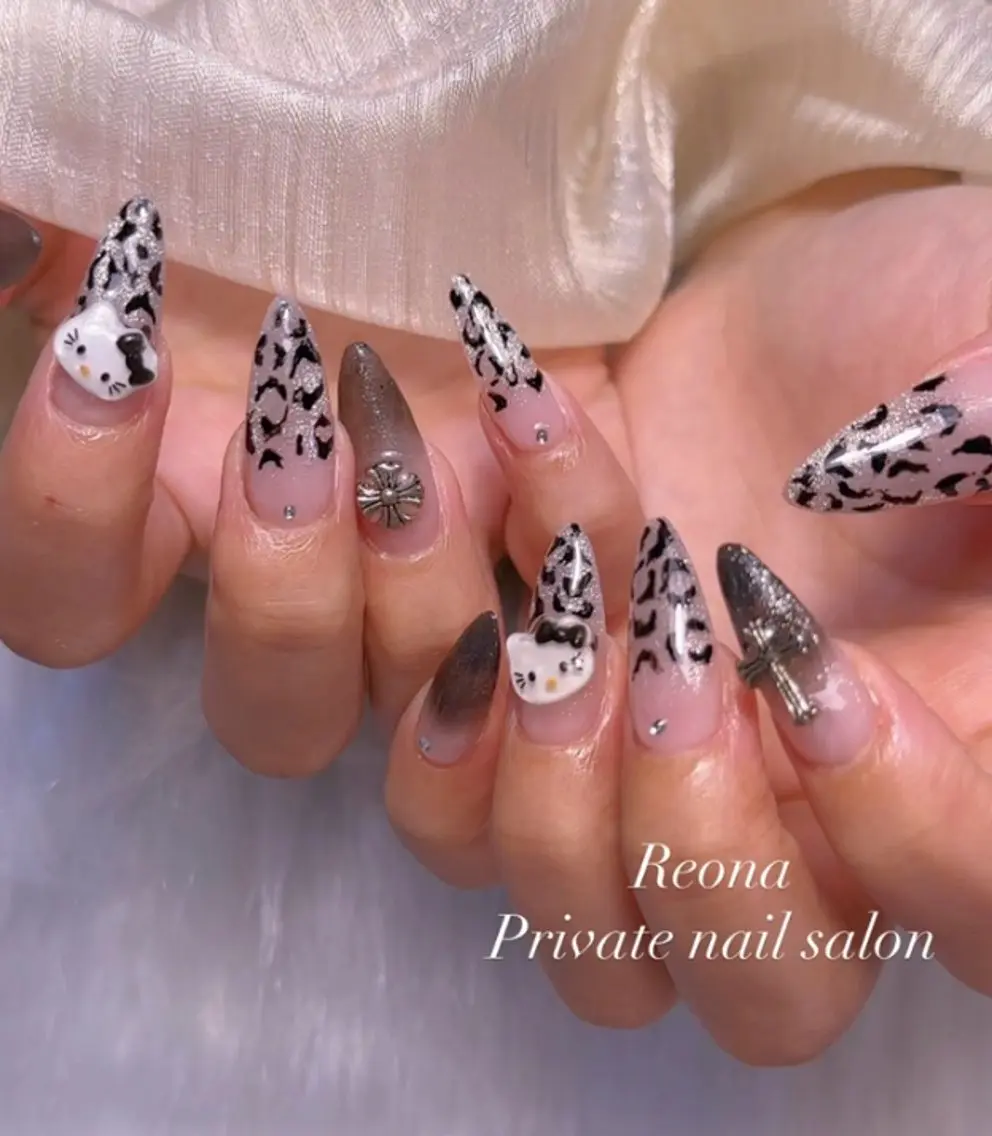 ネイル ロングネイル マグネットネイル 持ち込み 夏ネイル ワンホンネイル ハンドネイル Reona Nailのネイルデザイン