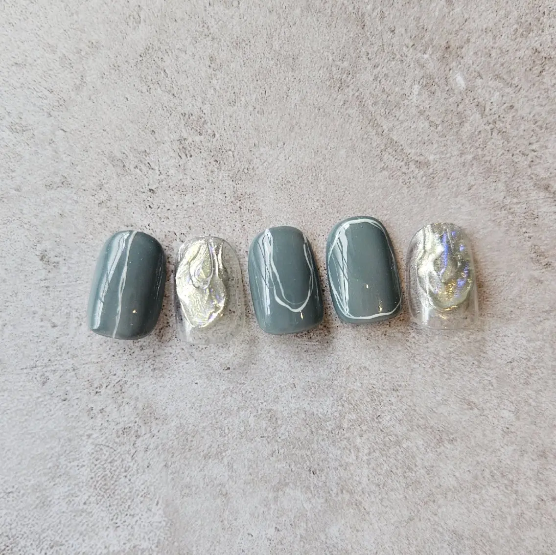 ネイル オーロラネイル ジェルネイル キラキラネイル ニュアンスネイル パラジェル ハンドネイル Nailsalon manoのネイルデザイン