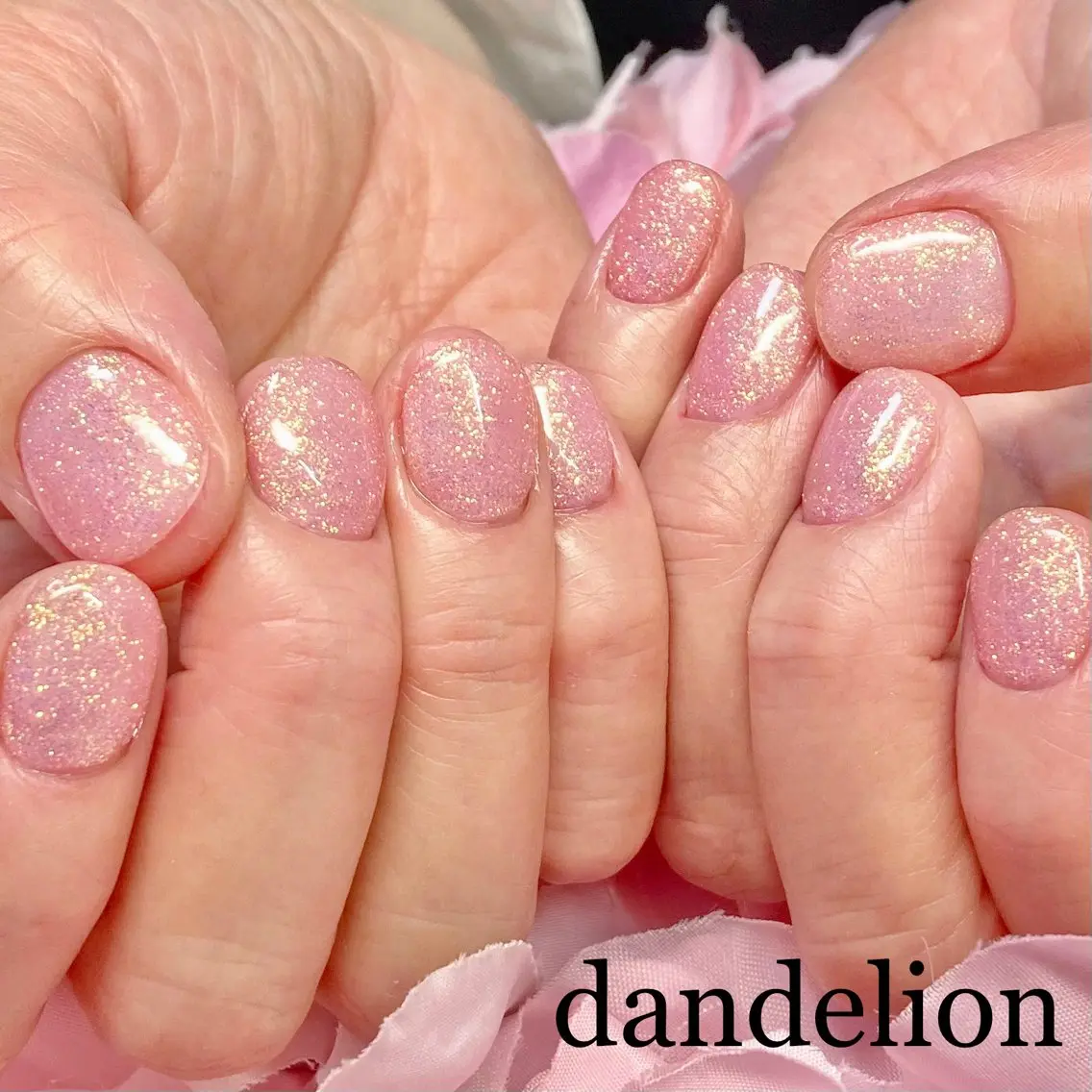 ネイル ハンドネイル ハンドケア dandelion ダンデライオンのネイルデザイン