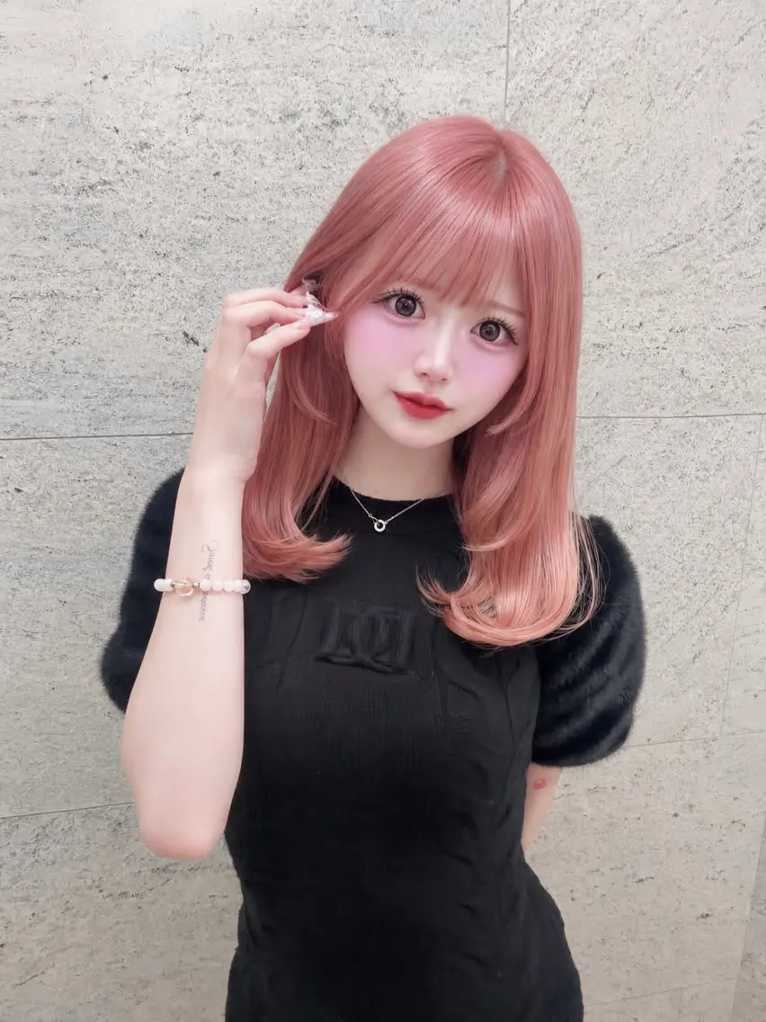 ミディアム カット ヘアカラー トリートメント NINE+/代表 ブリーチ特化型サロンのヘアスタイル