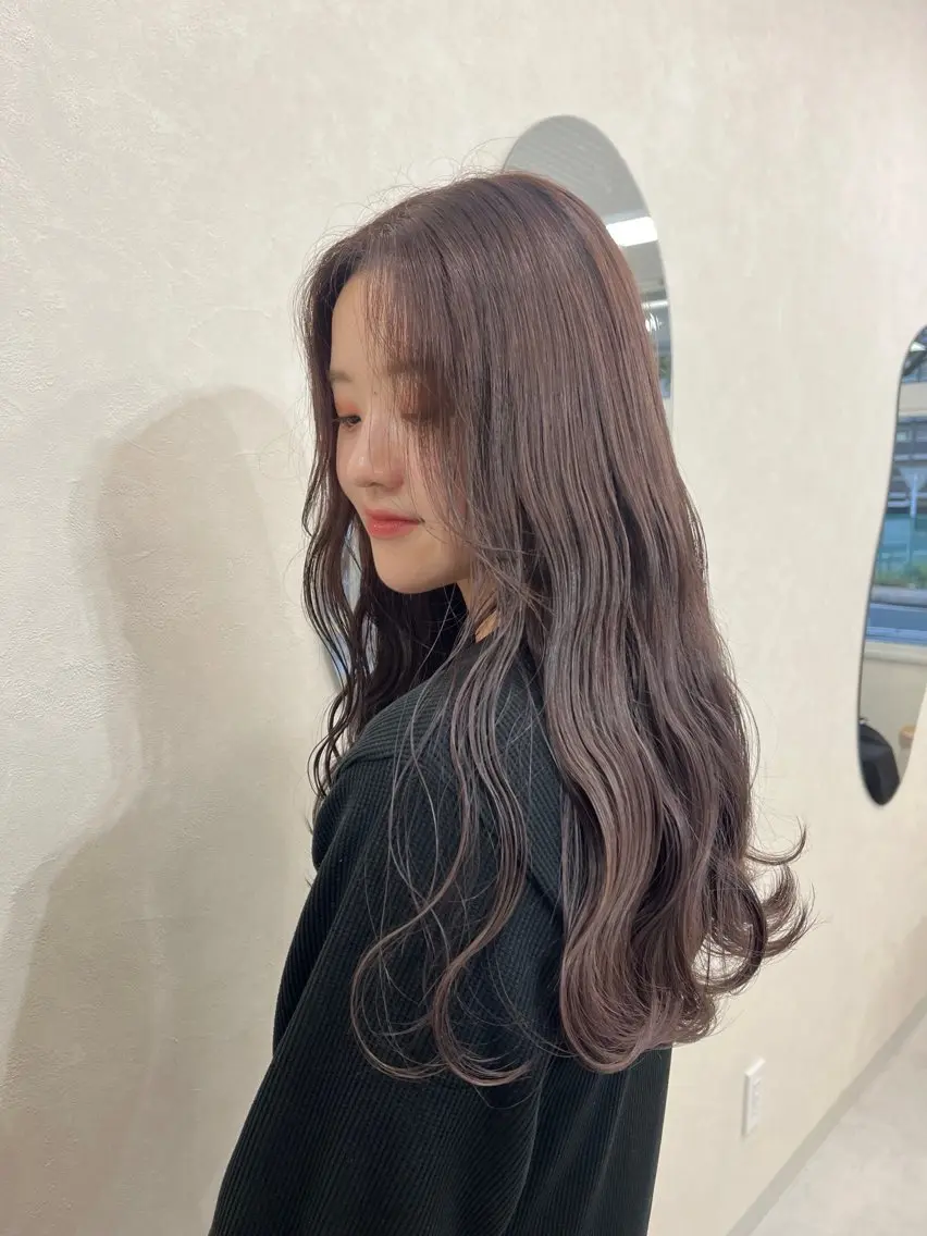 ロング カラー 長山 茉白のヘアスタイル