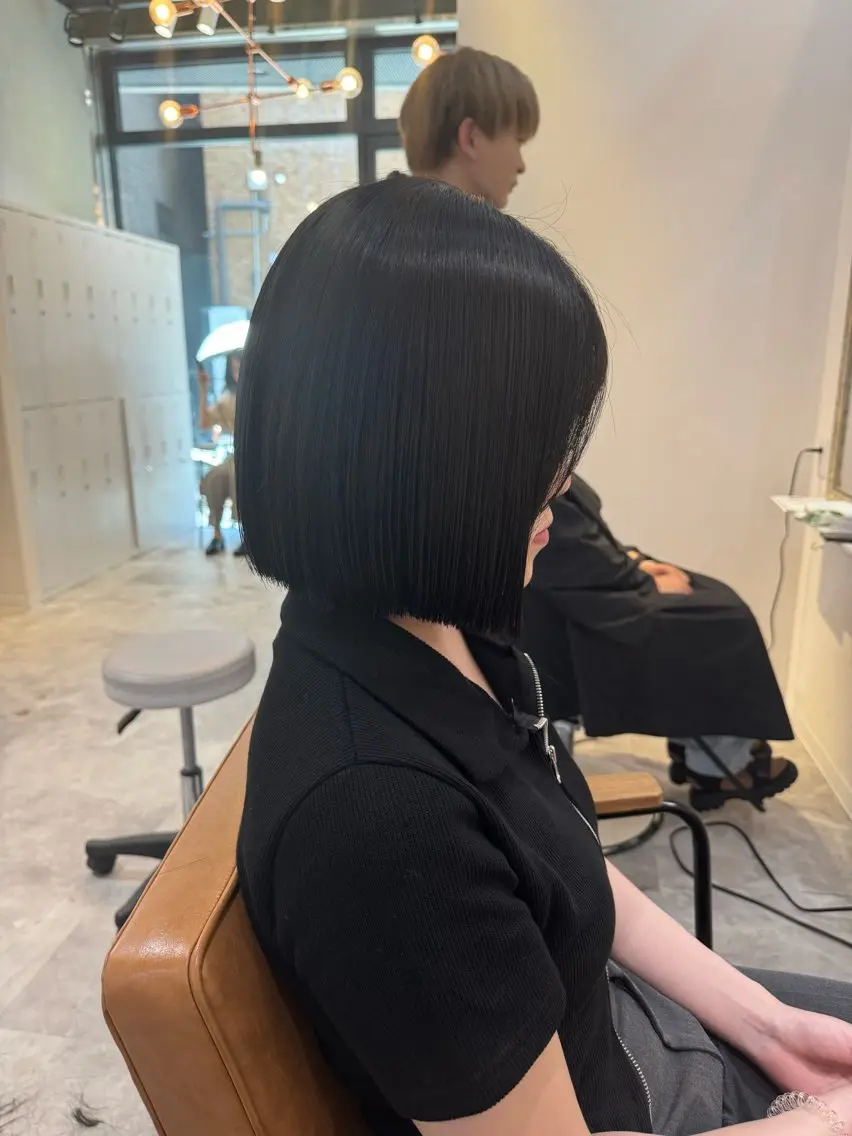 ミディアム カット 赤み無し柔らかカラー 【梅田】madokaのヘアスタイル