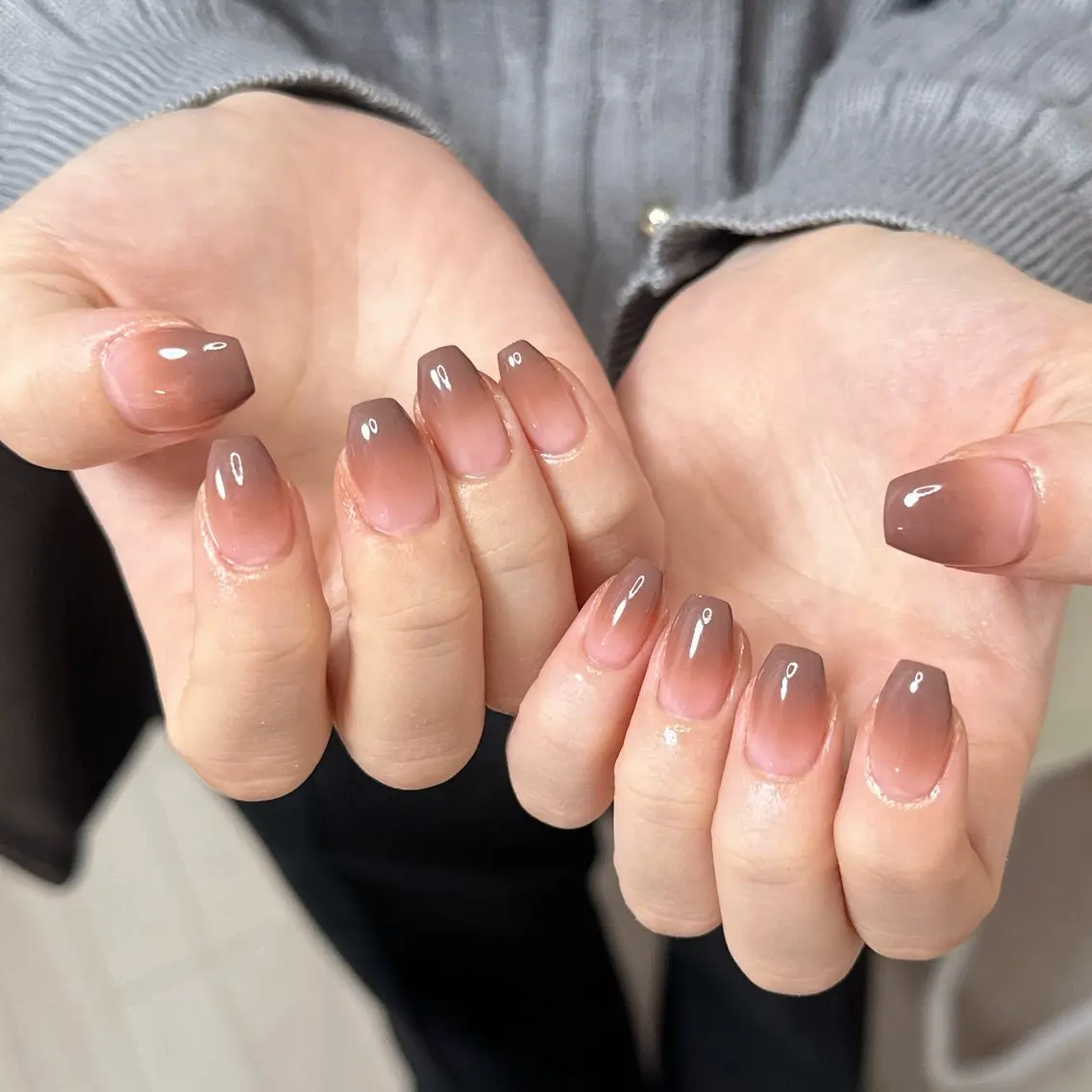 ネイル アートネイル オーロラネイル チークネイル フレンチネイル ガラスフレンチ 🎀YooLi Nail salonのネイルデザイン