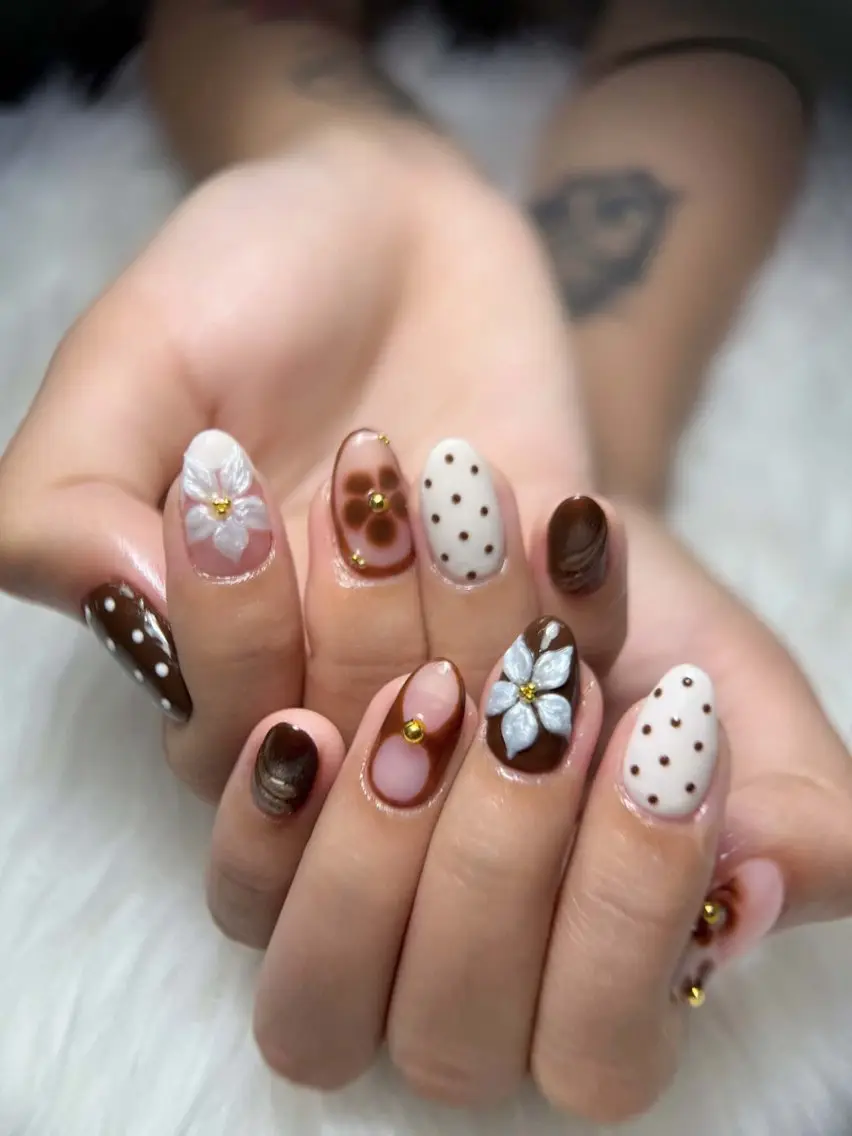 ネイル AURA NAIL🎀💅のネイルデザイン