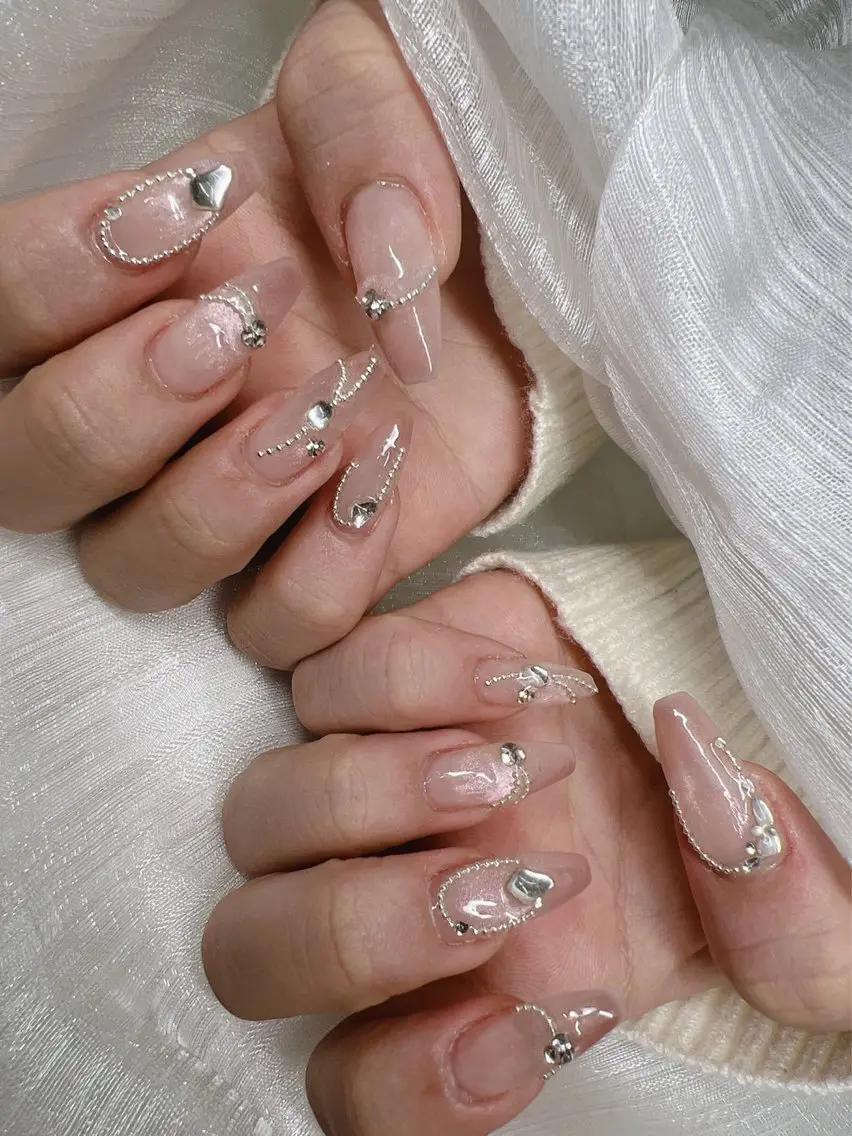 ネイル 長さ出し グラデーション 卒業式 キラキラネイル マグネットネイル ハンドネイル Lee Nails チップ長さだし専門店のネイルデザイン