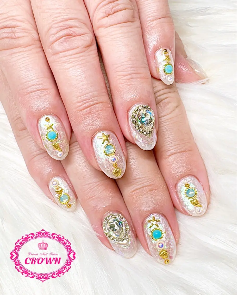 ネイル CROWN プライベートサロンのネイルデザイン