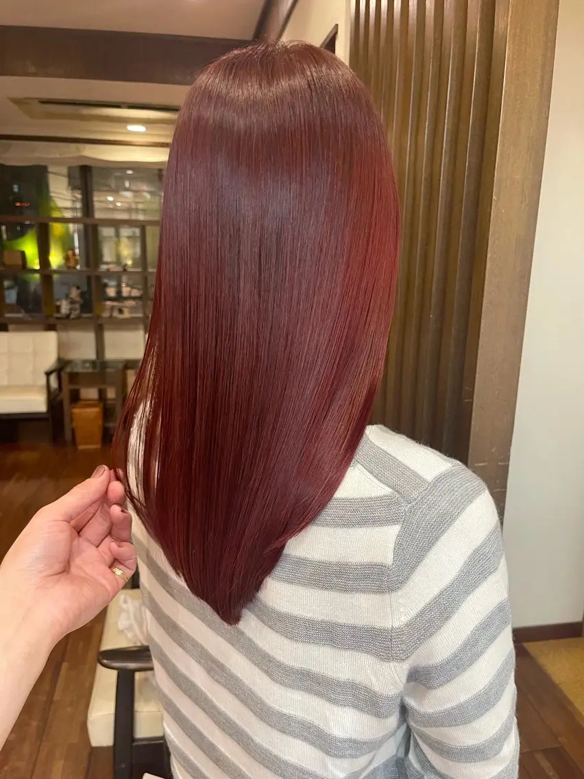 ロング カラー ブリーチ ダブルカラー ブリーチなしカラー レッドカラー ヘアカラー トリートメント 田室 和幸のヘアスタイル