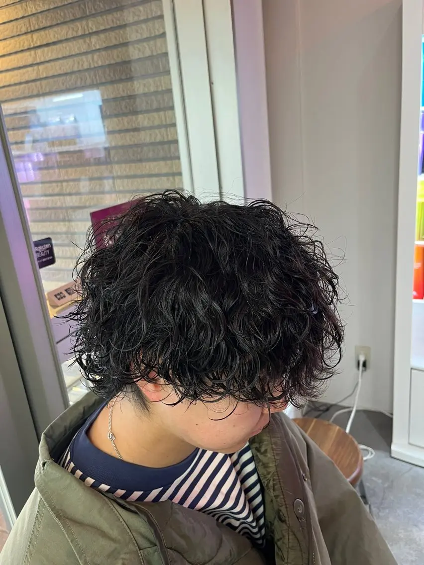 パーマ メンズ 波巻きパーマ カット パーマ 【毎朝セット3分】 メンズパーマ　真人のヘアスタイル