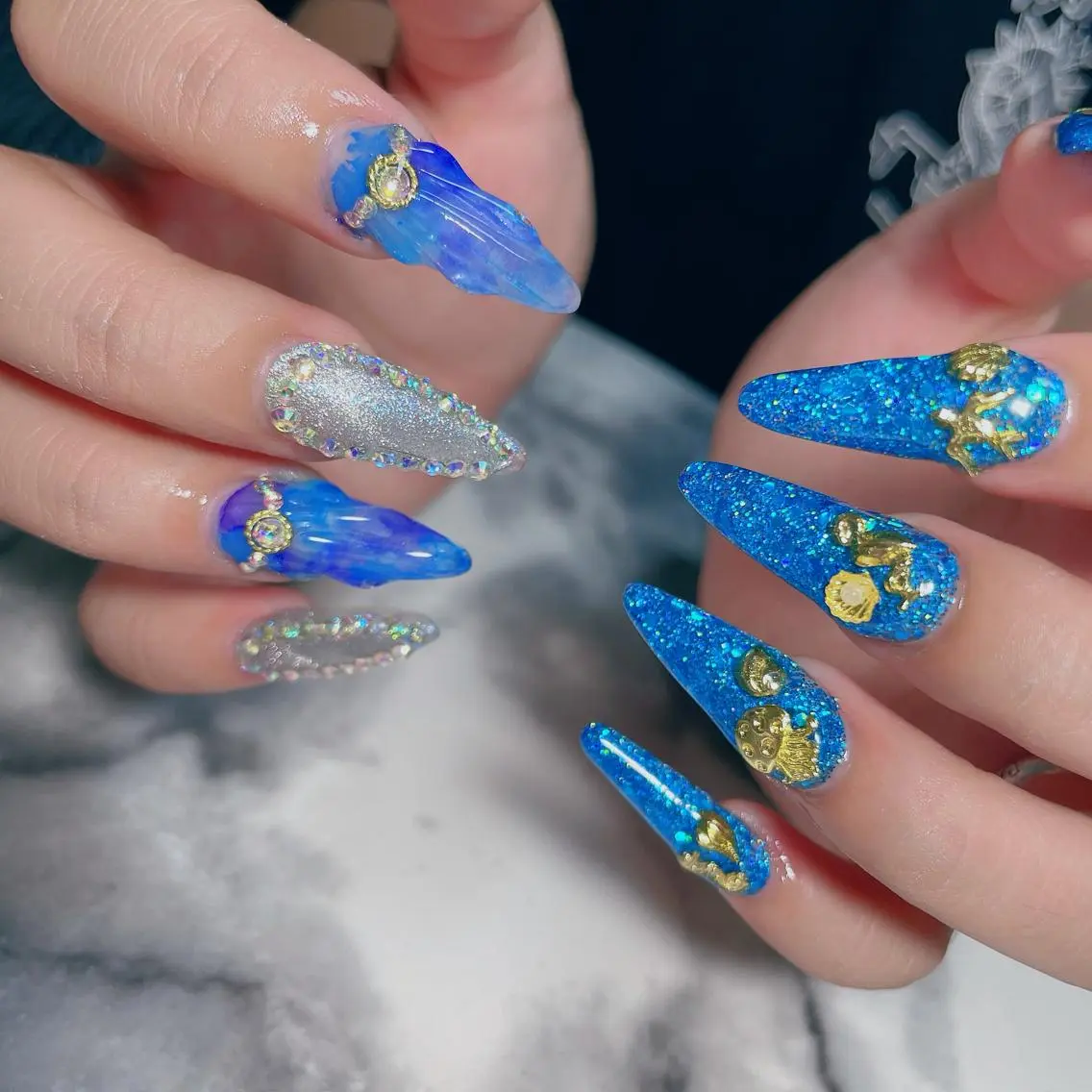 ネイル ジェルネイル マグネットネイル スカルプネイル ハンドネイル Kayo 💅のネイルデザイン