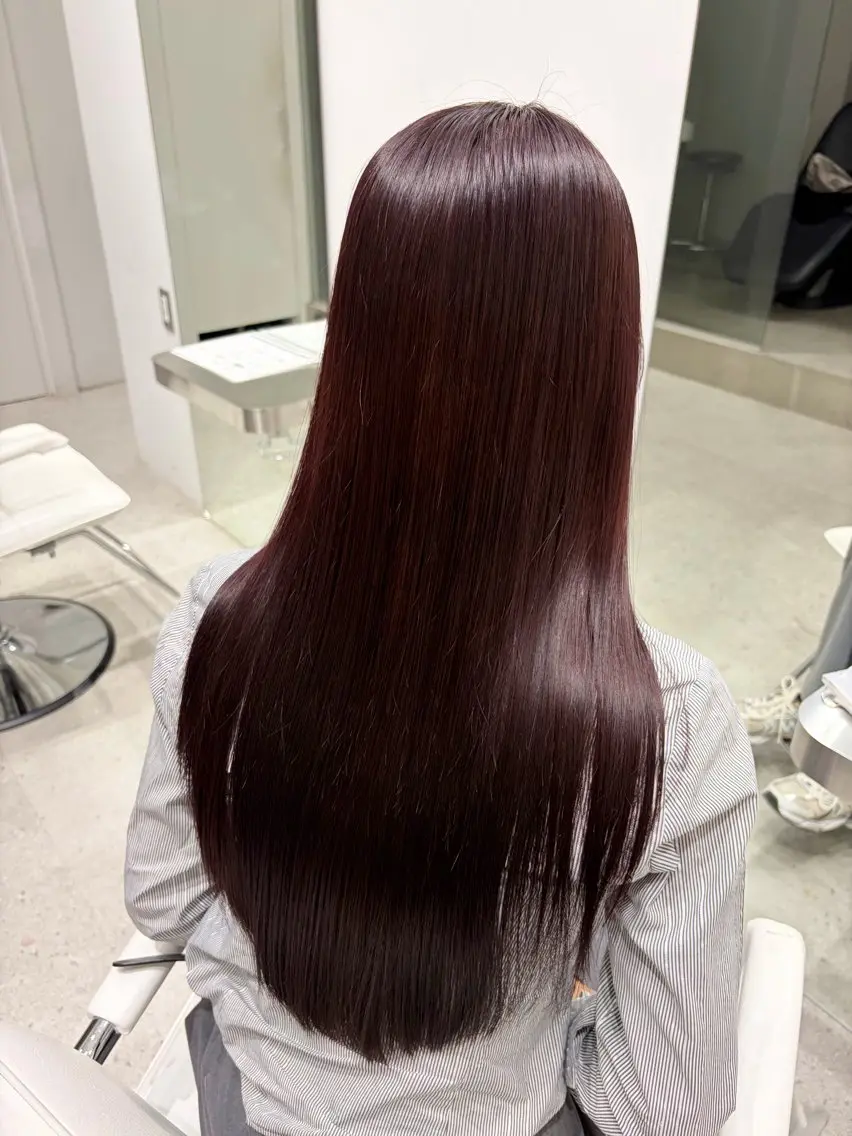 カラー 吉田 百々花のヘアスタイル