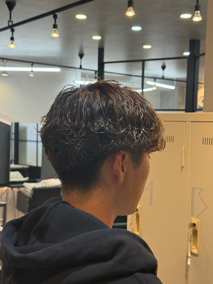 メンズ メンズパーマ 波巻きパーマ REM2号店 武田 煌星のヘアスタイル