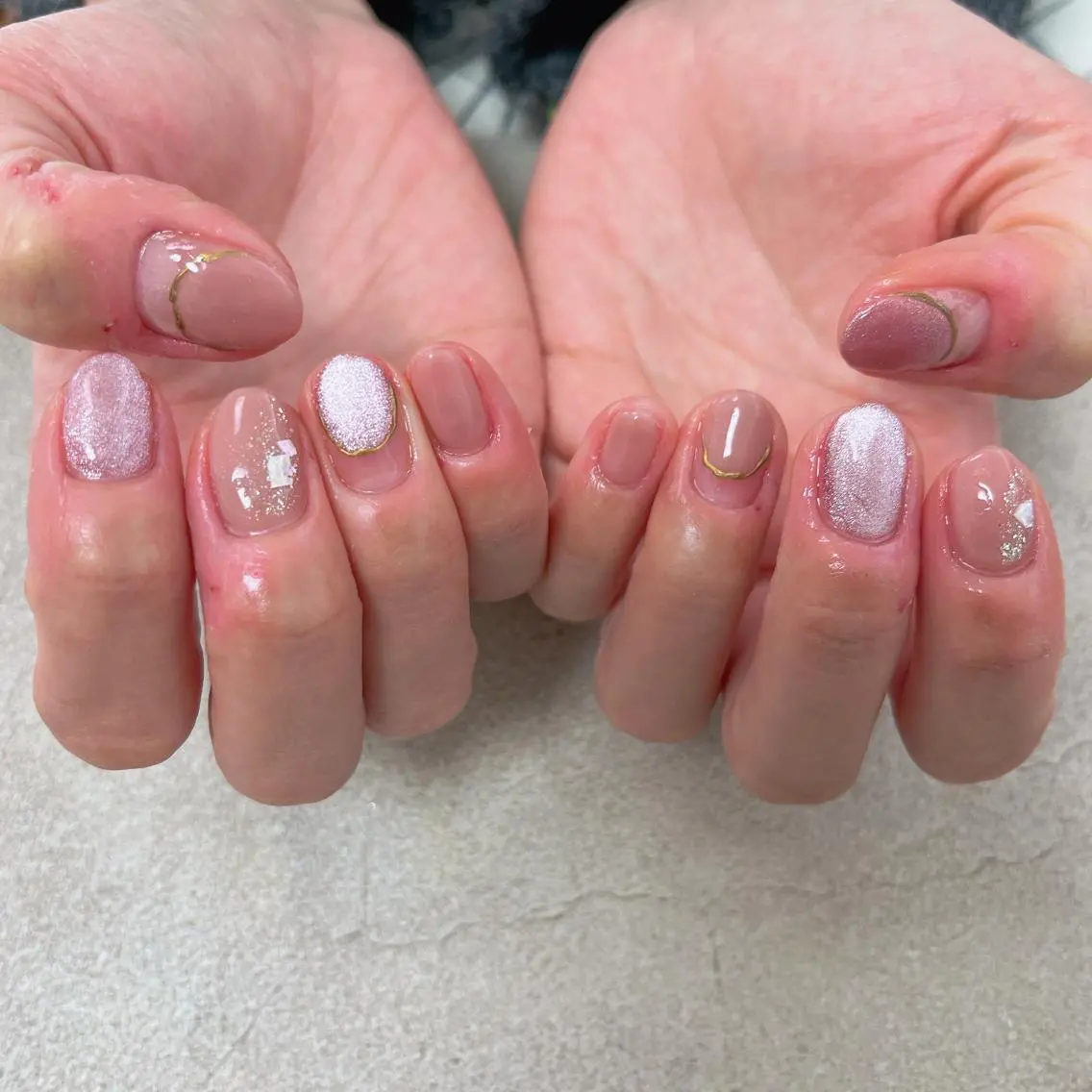 ネイル オーロラネイル フラワーネイル フットネイル フレンチネイル ジェルネイル mogunail &blowのネイルデザイン