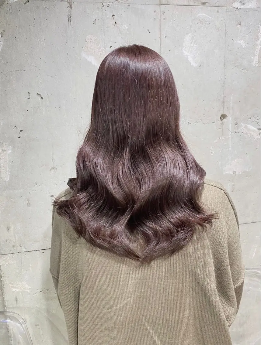 ロング カラー ハイトーンカラー 🦄レイヤーカットのヘアスタイル