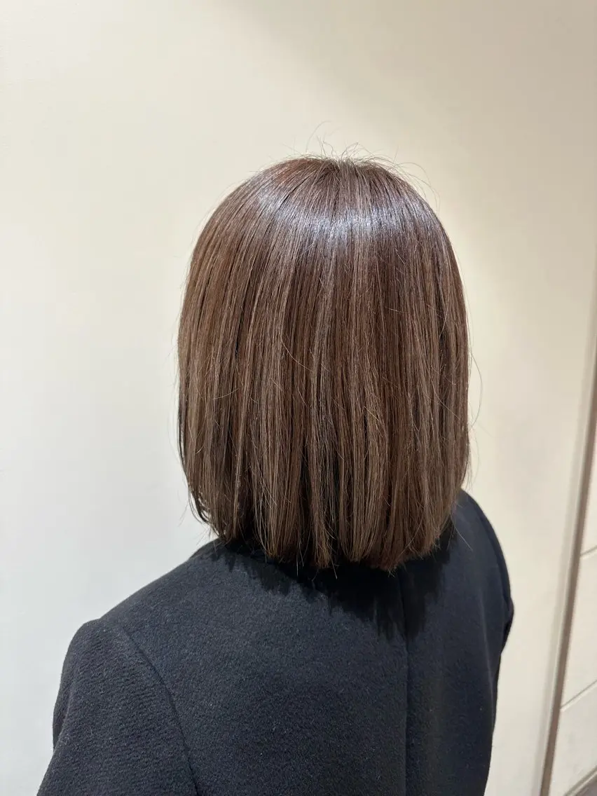 ショート カラー ヘアアレンジ タイトボブ個性派カラ ーAKANEのヘアスタイル