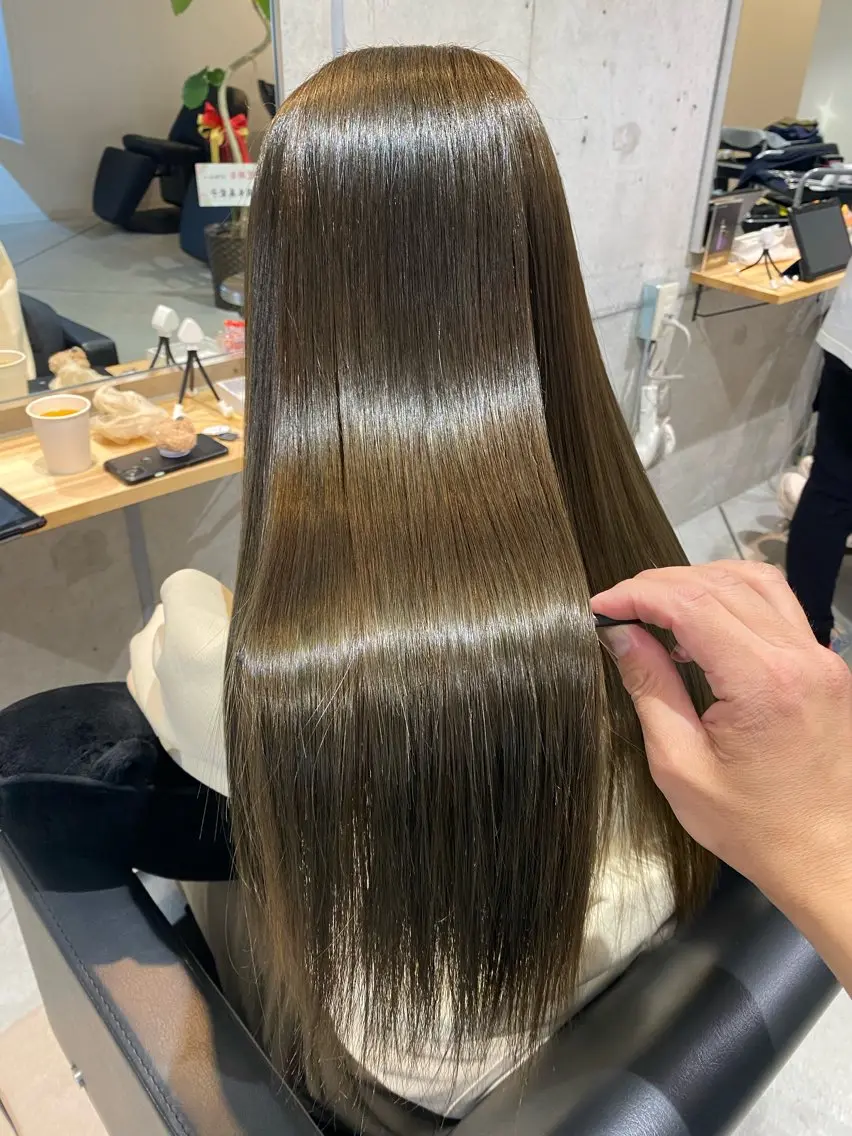 ロング ヘアカラー トリートメント 波濤 優季のヘアスタイル