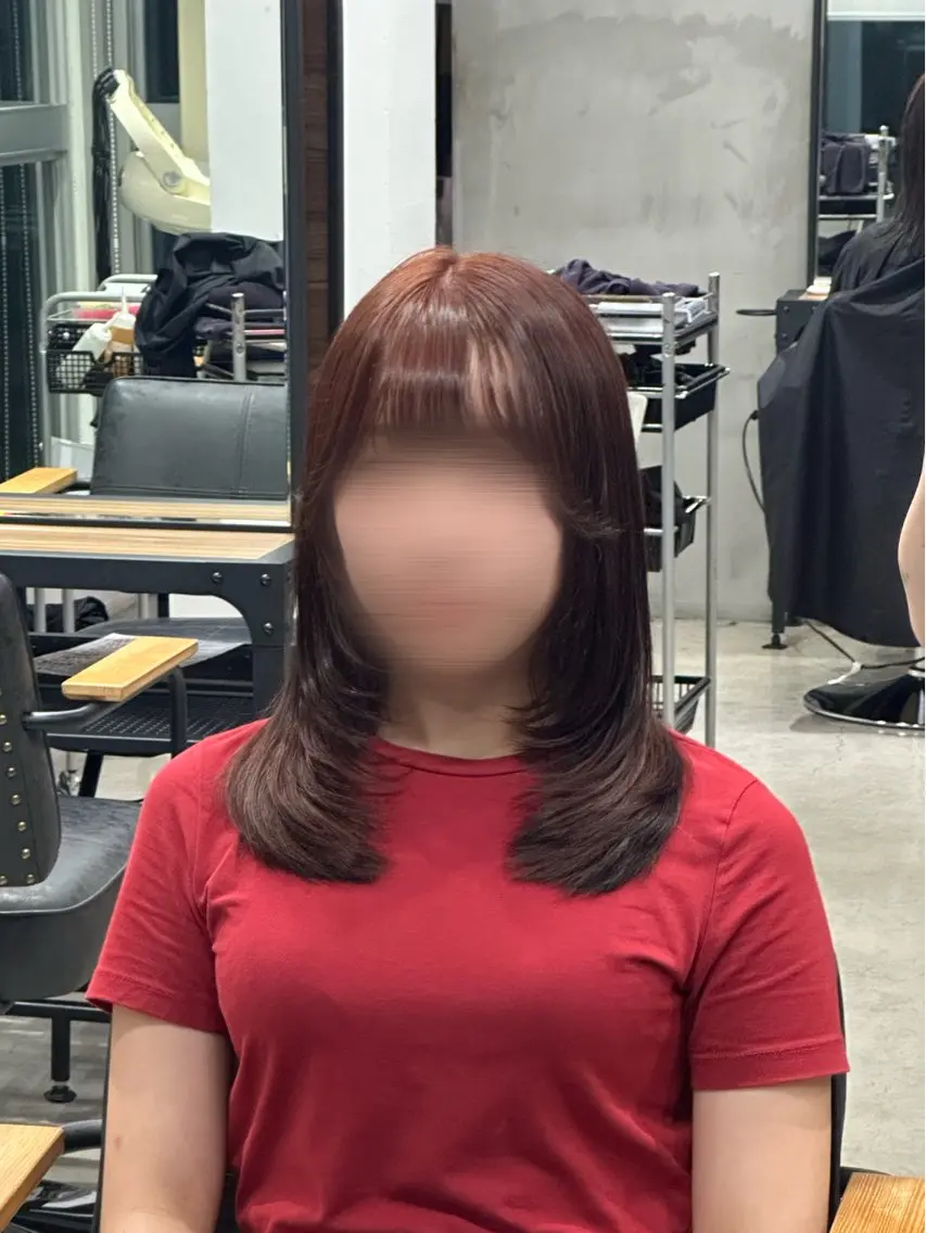セミロング レイヤーカット カット ヘアカラー 🐈‍⬛ 桐弓🐾⭐︎のヘアスタイル