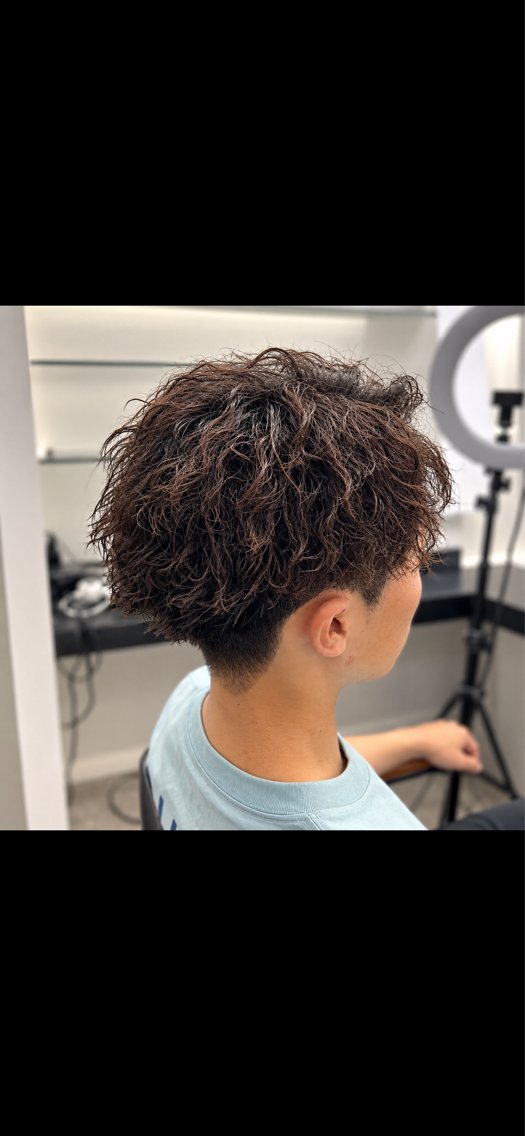ショート パーマ ツイストパーマ 🔥メンズカット🔥 パーマ特化🔥のヘアスタイル