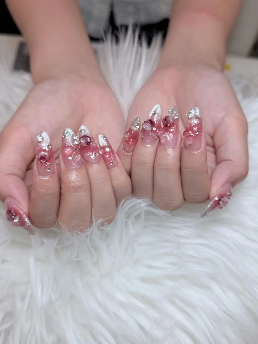 ネイル ハンドネイル ハンドケア Anh Nail 歌舞伎町のネイルデザイン